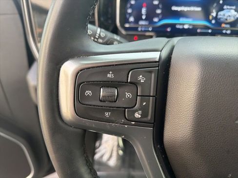 Used 2025 Chevrolet Silverado 1500 LT AWD/4WD image 32