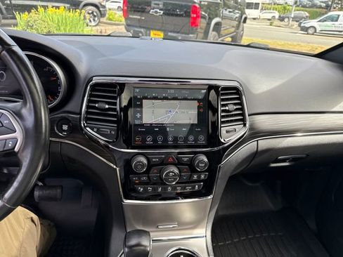 Used 2020 Jeep Grand Cherokee Limited w/ Luxury Group II AWD/4WD image 21