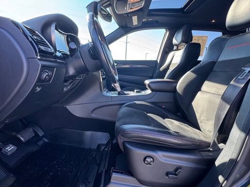 Used 2020 Jeep Grand Cherokee Trailhawk image 25