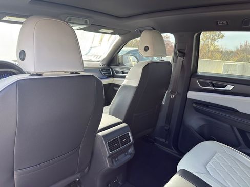 New 2026 Volkswagen Atlas Cross Sport SEL Premium R-Line image 23