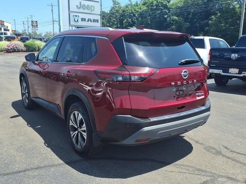Used 2021 Nissan Rogue SV w/ Premium Package AWD/4WD image 5