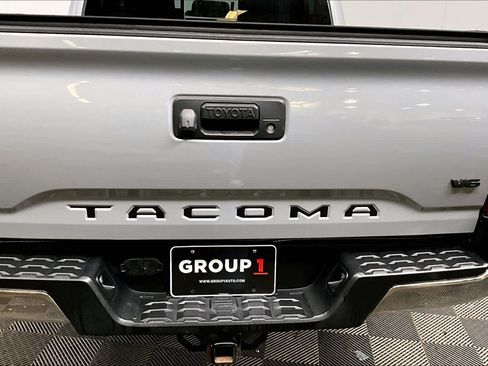 Used 2019 Toyota Tacoma TRD Off-Road AWD/4WD image 28