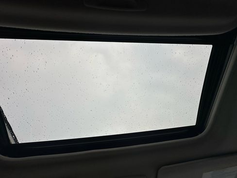 Used 2023 Toyota Sienna XLE image 22