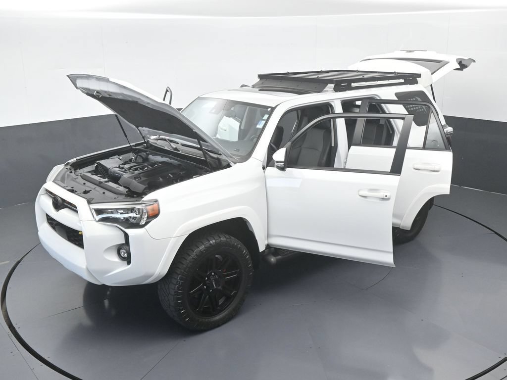 Used 2024 Toyota 4Runner SR5 Premium w/ Moonroof Package AWD/4WD image 65