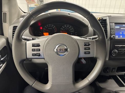 Used 2019 Nissan Frontier SV image 19