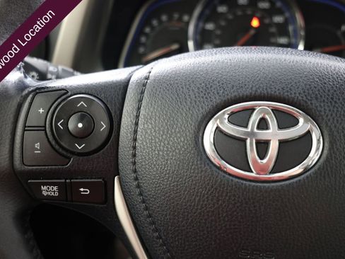 Used 2014 Toyota RAV4 Limited image 29