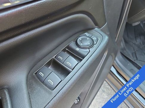 Used 2023 Chevrolet Equinox LT FWD image 12