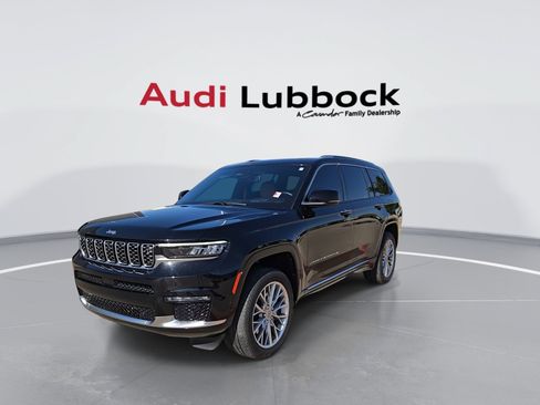 Used 2023 Jeep Grand Cherokee L Summit w/ Advanced Protech Group IV AWD/4WD image 5