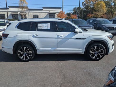 New 2026 Volkswagen Atlas SEL Premium R-Line AWD/4WD image 3