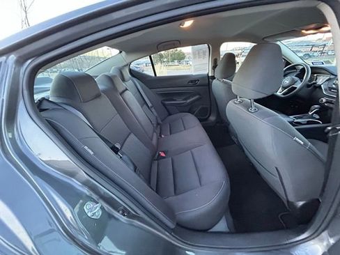 Used 2024 Nissan Altima 2.5 SV image 27