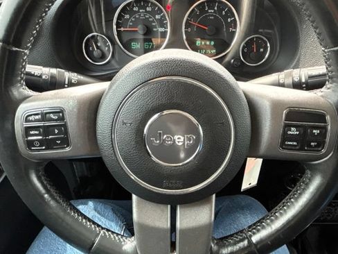 Used 2016 Jeep Wrangler Unlimited Sport AWD/4WD image 20