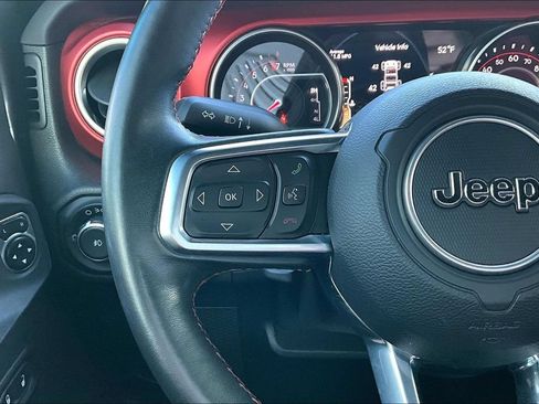 Used 2018 Jeep Wrangler Unlimited Rubicon AWD/4WD image 25