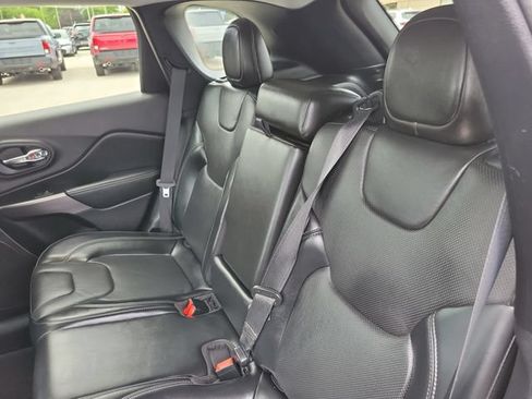 Used 2020 Jeep Cherokee Limited AWD/4WD image 25
