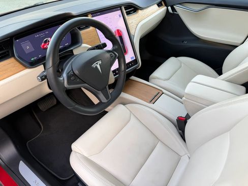 Used 2020 Tesla Model S Long Range image 14