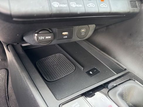 Certified 2025 Hyundai Elantra Sport image 7