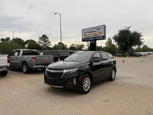 Used 2022 Chevrolet Equinox LT AWD/4WD image 3