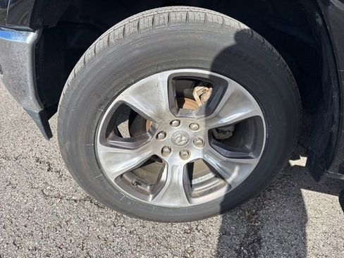 Used 2019 RAM 1500 Laramie image 8