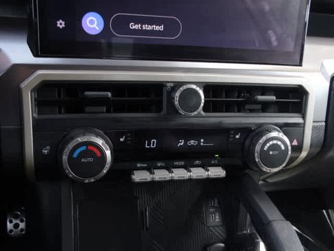 Used 2024 Toyota Tacoma TRD Sport w/ TRD Sport Upgrade Package image 31