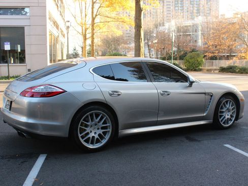Used 2010 Porsche Panamera Turbo AWD/4WD image 7
