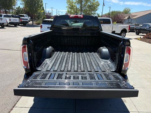 Used 2015 GMC Canyon SLT AWD/4WD image 26