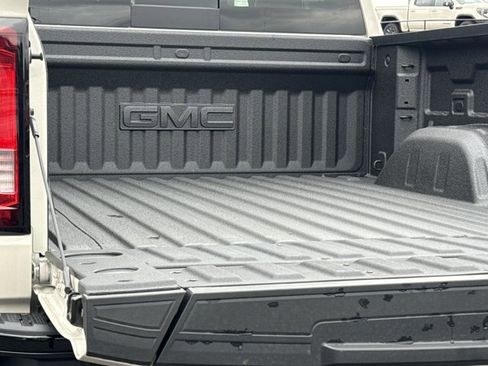 New 2026 GMC Sierra 1500 AT4X AWD/4WD image 11