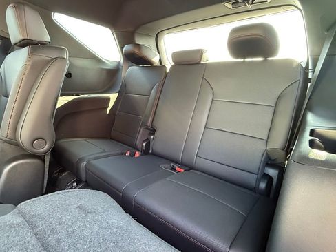 Used 2025 Chevrolet Traverse Z71 w/ Driver Confidence Package image 24