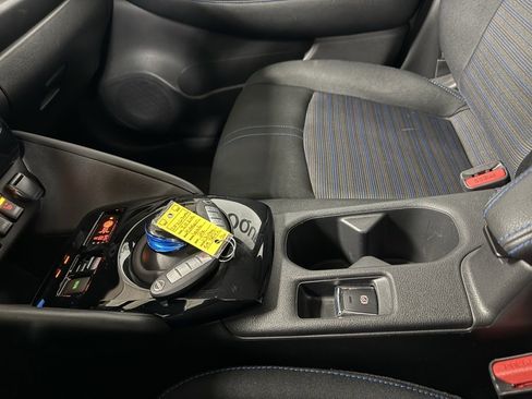 Used 2024 Nissan Leaf SV Plus image 16