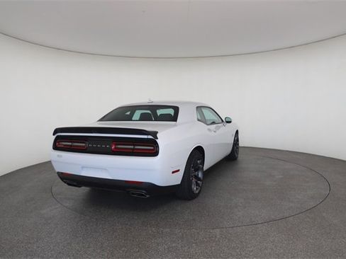Used 2022 Dodge Challenger R/T Scat Pack w/ Plus Package image 17
