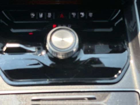 Used 2024 Jeep Wagoneer 4WD w/ Convenience Group I image 21