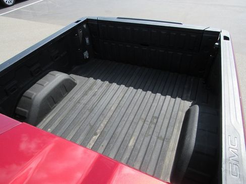 Certified 2022 GMC Sierra 1500 AT4X image 32