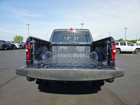 New 2026 RAM 1500 Laramie AWD/4WD image 14
