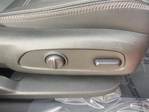 Used 2023 GMC Terrain Denali image 11