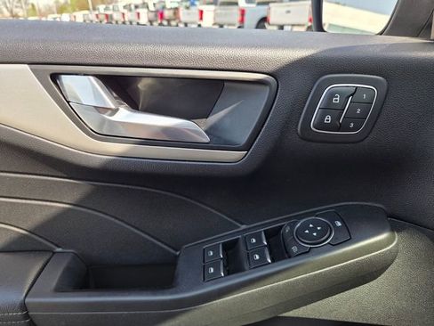 Used 2021 Ford Escape SEL w/ Technology Package image 28