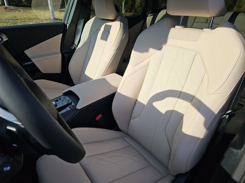 New 2026 BMW X3 xDrive30 w/ Premium Package image 16