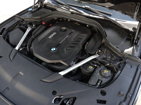 Used 2018 BMW 640i Gran Turismo xDrive w/ M Sport Package AWD/4WD image 57