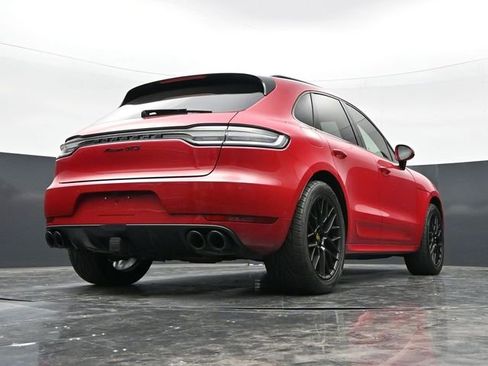 Used 2021 Porsche Macan GTS w/ Sport Chrono Package AWD/4WD image 35