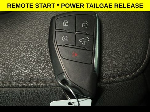 Used 2023 Chevrolet Silverado 1500 LT w/ Z71 Off-Road Package AWD/4WD image 13