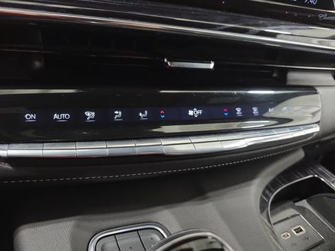Used 2022 Cadillac Escalade Sport w/ Touring Package AWD/4WD image 23