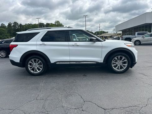 Used 2021 Ford Explorer Limited w/ Equipment Group 301A RWD image 5