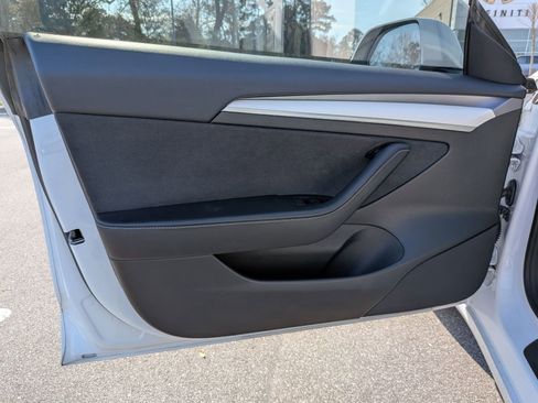 Used 2022 Tesla Model 3 Performance image 12