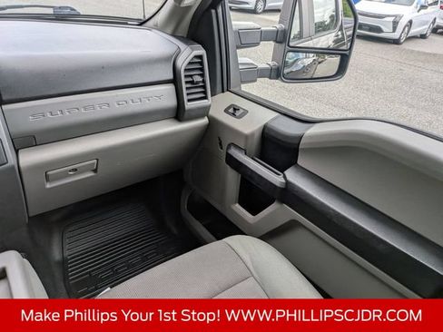 Used 2018 Ford F250 XL w/ Power Equipment Group AWD/4WD image 16