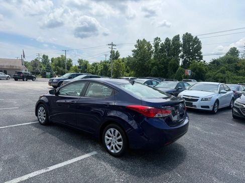 Used 2013 Hyundai Elantra GLS FWD image 3