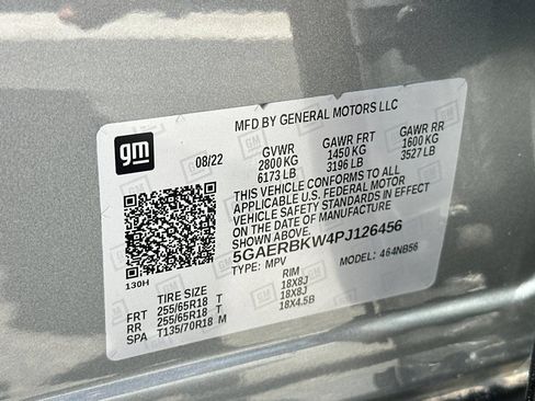 Used 2023 Buick Enclave Essence FWD image 29