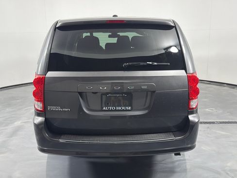 Used 2020 Dodge Grand Caravan SE w/ UConnect Hands-Free Group FWD image 6