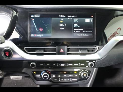 Used 2020 Kia Niro EX Premium w/ Cold Weather Package FWD image 25