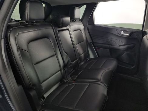 Used 2022 Ford Escape SEL w/ Technology Package FWD image 16