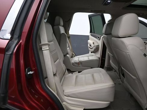 Used 2020 GMC Yukon Denali w/ Denali Ultimate Package AWD/4WD image 16