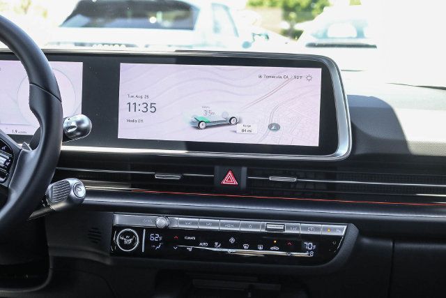 Certified 2025 Hyundai Ioniq 6 SEL RWD image 17
