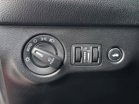 Used 2022 Dodge Challenger R/T Scat Pack w/ Shaker Package image 13