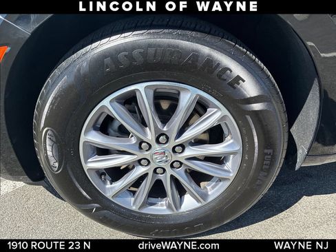 Used 2024 Buick Enclave Essence w/ Technology Package AWD/4WD image 24